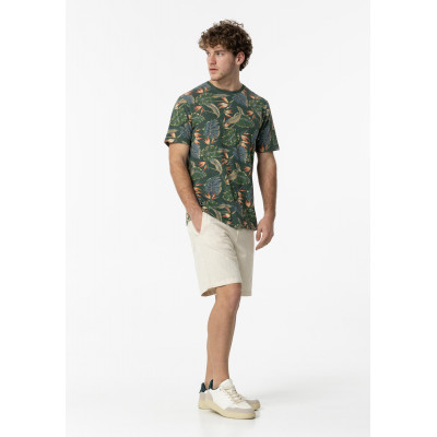 Relaxed Short Bermudas...