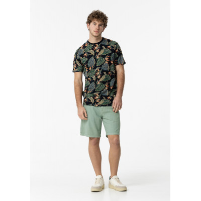 Relaxed Short Bermudas...